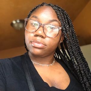 Meet your Posher, Zoe